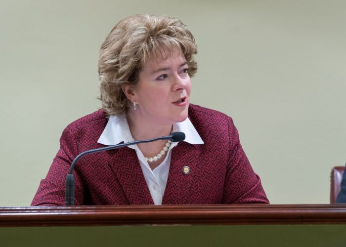 Brooks: Direct more vaccines to pharmacies